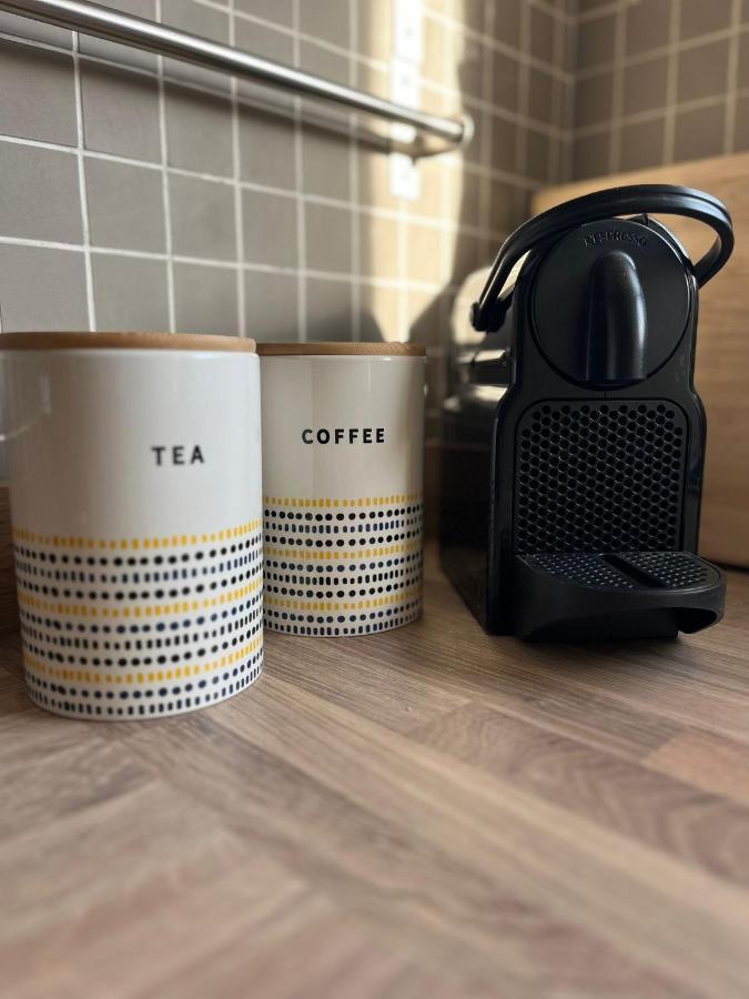 2 Bed Central Cardiff Apartment - Sleeps Five! Екстер'єр фото